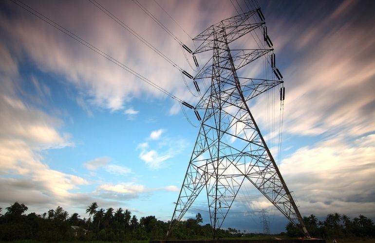 Renewable energy advocates urge Illinois legislature to pass grid overhaul bill