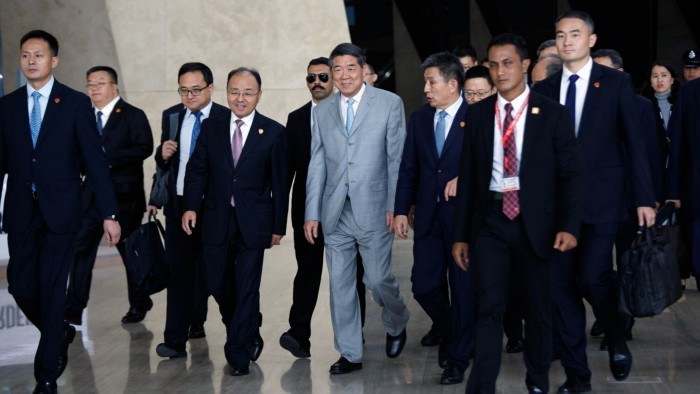 US and China start trade talks ahead of high-stakes Trump-Xi summit